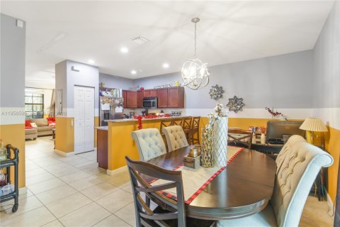 Adosado en venta en Homestead, Florida, 3 dormitorios, 130.25 m2 № 2020907 - foto 16