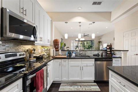Condominio en venta en Orlando, Florida, 3 dormitorios, 156.26 m2 № 2142532 - foto 13