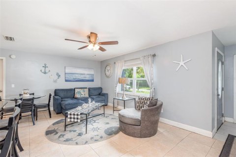 Casa en venta en Port Orange, Florida, 3 dormitorios, 107.21 m2 № 1917624 - foto 4