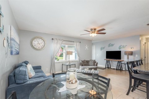 Casa en venta en Port Orange, Florida, 3 dormitorios, 107.21 m2 № 1917624 - foto 5
