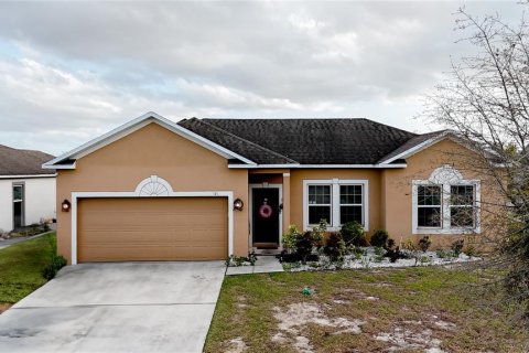 Villa ou maison à vendre à Haines City, Floride: 4 chambres, 166.85 m2 № 1551073 - photo 1