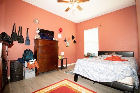 Villa ou maison à vendre à Haines City, Floride: 4 chambres, 166.85 m2 № 1551073 - photo 12