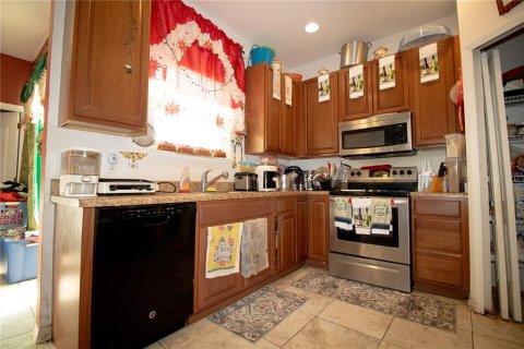Villa ou maison à vendre à Haines City, Floride: 4 chambres, 166.85 m2 № 1551073 - photo 19