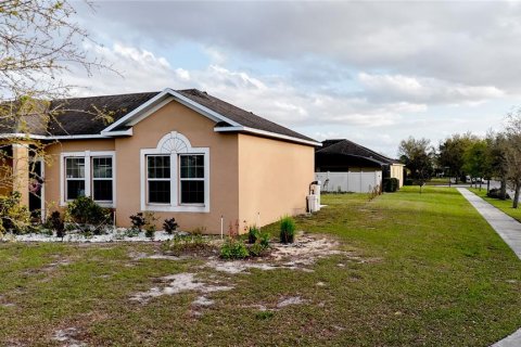 Villa ou maison à vendre à Haines City, Floride: 4 chambres, 166.85 m2 № 1551073 - photo 22