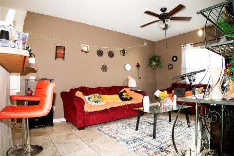 Villa ou maison à vendre à Haines City, Floride: 4 chambres, 166.85 m2 № 1551073 - photo 18