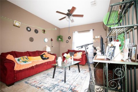 Villa ou maison à vendre à Haines City, Floride: 4 chambres, 166.85 m2 № 1551073 - photo 17