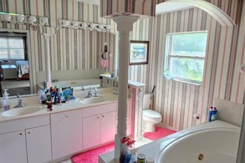Casa en venta en Ocala, Florida, 3 dormitorios, 201.13 m2 № 1873038 - foto 24