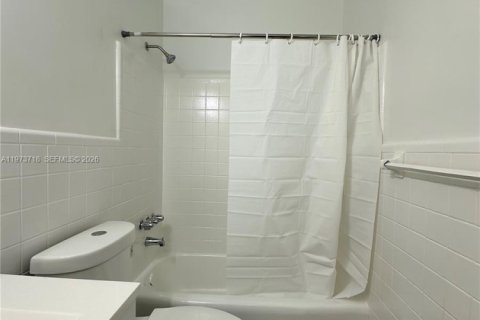 Appartement à louer à Hollywood, Floride: 1 chambre № 2033341 - photo 12