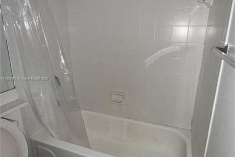 Condominio en venta en Fort Lauderdale, Florida, 2 dormitorios, 97.92 m2 № 1875082 - foto 6