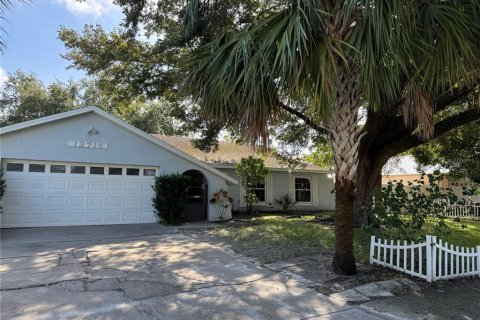 Casa en alquiler en Orlando, Florida, 4 dormitorios, 158.86 m2 № 1877204 - foto 2