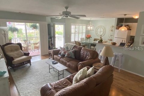 Condo in Sarasota, Florida, 1 bedroom  № 1602601 - photo 6