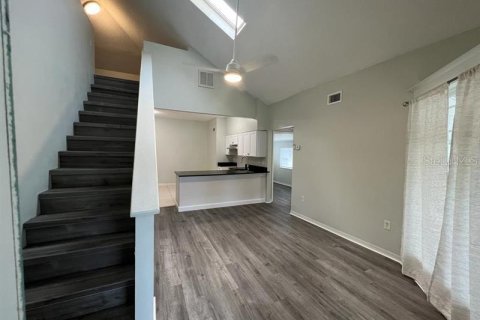 Appartement à louer à Kissimmee, Floride: 1 chambre, 66.52 m2 № 2403021 - photo 2