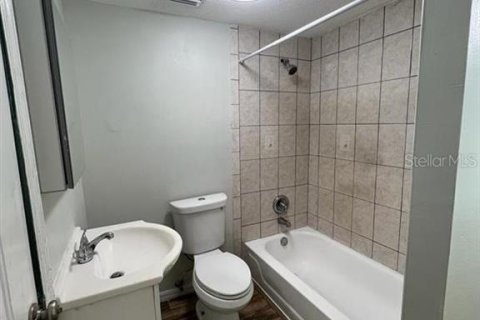 Appartement à louer à Kissimmee, Floride: 1 chambre, 66.52 m2 № 2403021 - photo 5