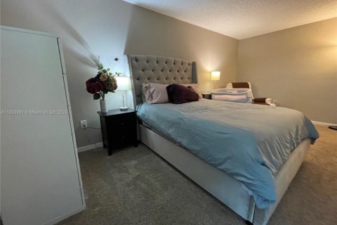 Condominio en venta en Fort Lauderdale, Florida, 1 dormitorio, 95.88 m2 № 1934205 - foto 16