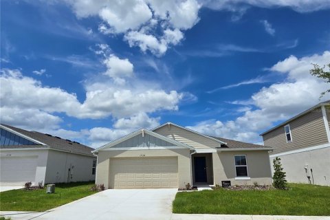 Villa ou maison à Haines City, Floride 4 chambres, 171.87 m2 № 2142978
