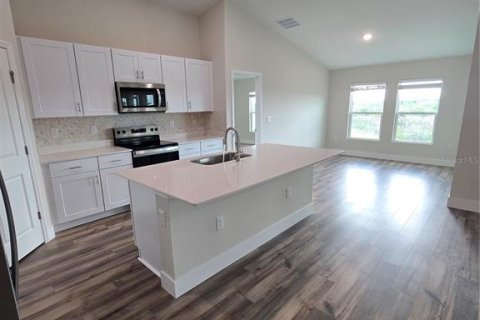 Villa ou maison à louer à Haines City, Floride: 4 chambres, 171.87 m2 № 2142978 - photo 6