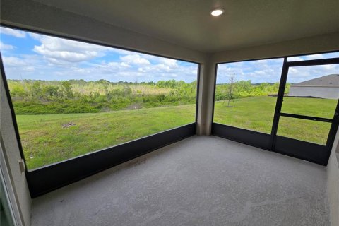 Villa ou maison à louer à Haines City, Floride: 4 chambres, 171.87 m2 № 2142978 - photo 4