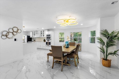 Casa en venta en Longwood, Florida, 4 dormitorios, 462.19 m2 № 1841618 - foto 20