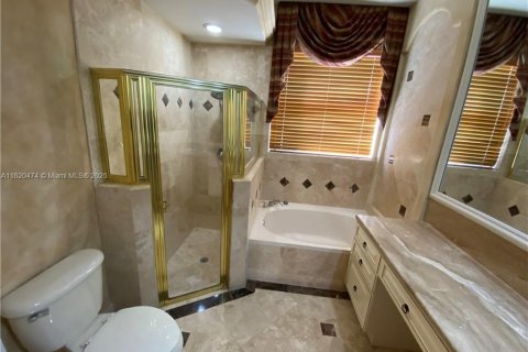 House in Miramar, Florida 3 bedrooms, 161.56 sq.m. № 1779176 - photo 19