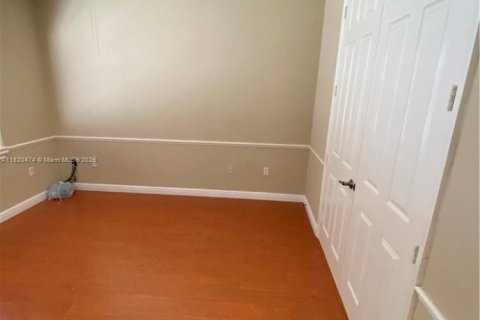 House in Miramar, Florida 3 bedrooms, 161.56 sq.m. № 1779176 - photo 27