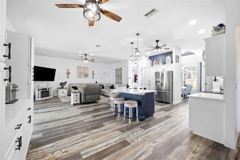 Villa ou maison à vendre à Spring Hill, Floride: 5 chambres, 297.29 m2 № 2316707 - photo 13