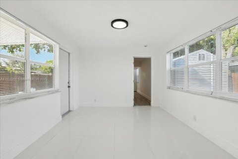 House in Cooper City, Florida 3 bedrooms, 135.82 sq.m. № 1891394 - photo 16