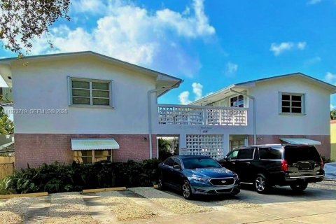 Condo in Hollywood, Florida, 1 bedroom  № 2036245