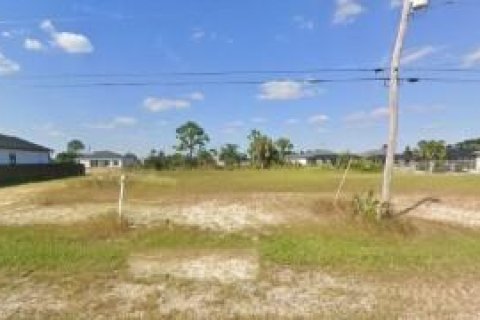 Land in Cape Coral, Florida № 2383490 - photo 2