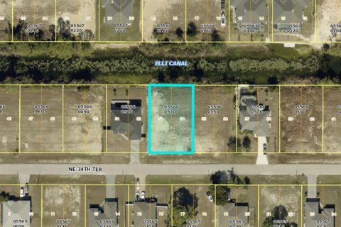 Land in Cape Coral, Florida № 2383490