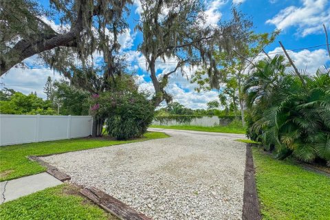 Casa en venta en Sarasota, Florida, 3 dormitorios, 89.37 m2 № 2385752 - foto 4