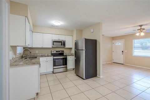 Casa en venta en Orlando, Florida, 4 dormitorios, 122.26 m2 № 1575342 - foto 8