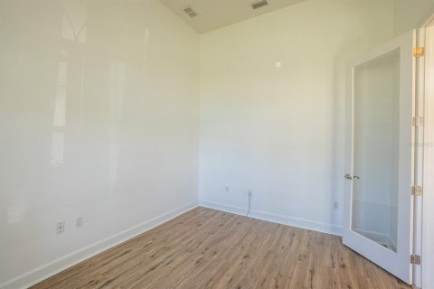 House in Palm Coast, Florida 4 bedrooms, 199.83 sq.m. № 1579328 - photo 7
