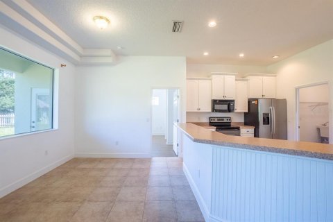 House in Palm Coast, Florida 4 bedrooms, 199.83 sq.m. № 1579328 - photo 19