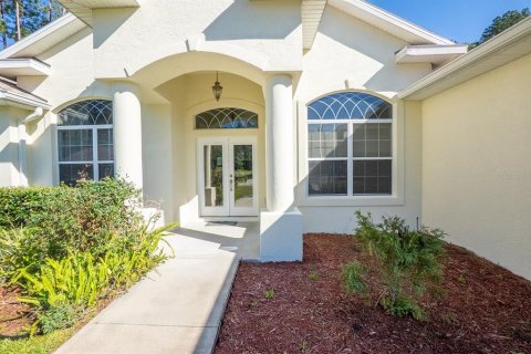 House in Palm Coast, Florida 4 bedrooms, 199.83 sq.m. № 1579328 - photo 3