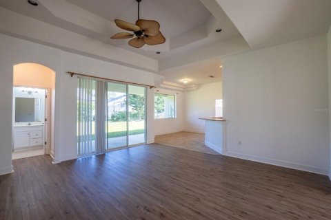 House in Palm Coast, Florida 4 bedrooms, 199.83 sq.m. № 1579328 - photo 22
