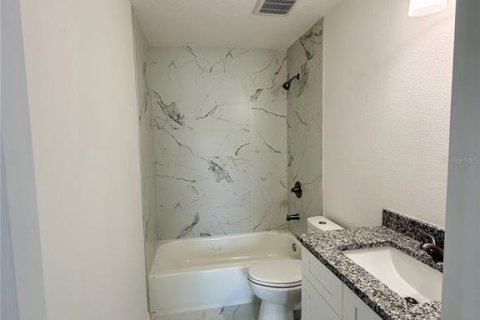 Touwnhouse à louer à Kissimmee, Floride: 2 chambres, 99.96 m2 № 2436691 - photo 8