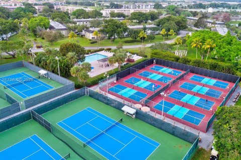 Condo in Coconut Creek, Florida, 2 bedrooms  № 2065470 - photo 26