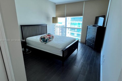 Condominio en alquiler en Miami, Florida, 3 dormitorios, 163.69 m2 № 2074927 - foto 26