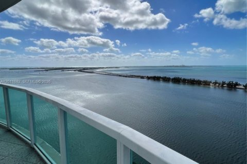 Condominio en Miami, Florida, 3 dormitorios  № 2074927