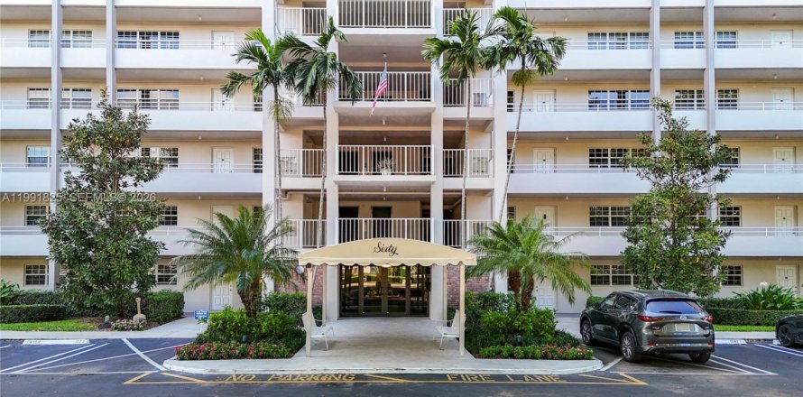 Condominio en Pompano Beach, Florida, 2 dormitorios  № 2052525