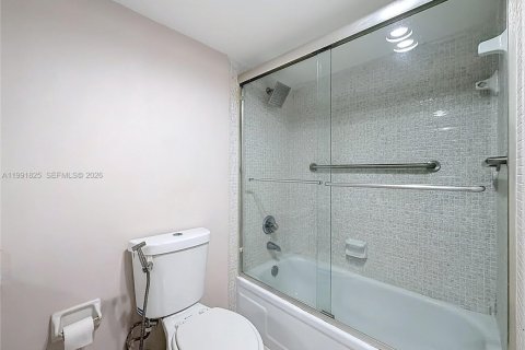 Condominio en alquiler en Pompano Beach, Florida, 2 dormitorios, 98.85 m2 № 2052525 - foto 26