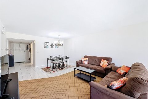 Condominio en alquiler en Pompano Beach, Florida, 2 dormitorios, 98.85 m2 № 2052525 - foto 15