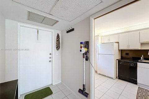 Condominio en alquiler en Pompano Beach, Florida, 2 dormitorios, 98.85 m2 № 2052525 - foto 8