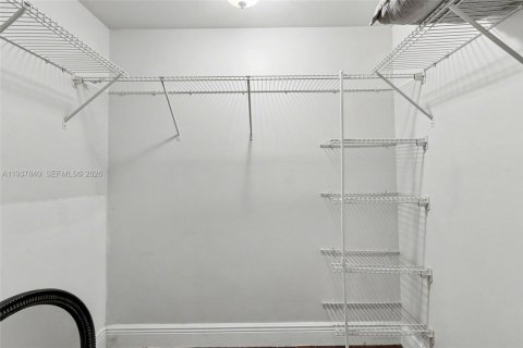 Купить кондоминиум в Маргит, Флорида 2 спальни, 73.39м2, № 1995595 - фото 24