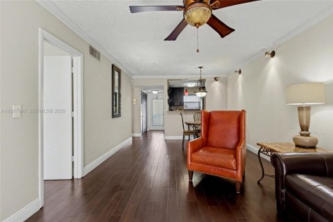 Купить кондоминиум в Маргит, Флорида 2 спальни, 73.39м2, № 1995595 - фото 12