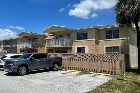 Appartement à louer à Doral, Floride: 2 chambres, 98.48 m2 № 2008809 - photo 3