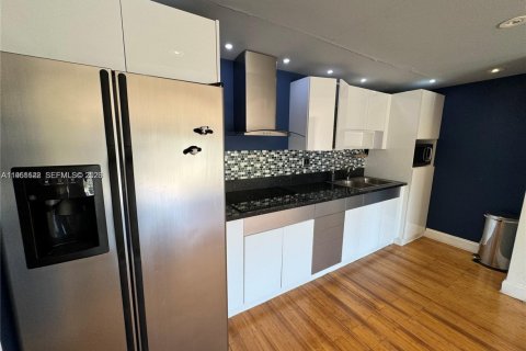 Appartement à louer à Doral, Floride: 2 chambres, 98.48 m2 № 2008809 - photo 4