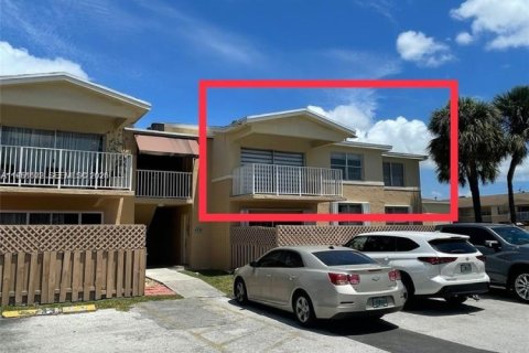 Appartement à louer à Doral, Floride: 2 chambres, 98.48 m2 № 2008809 - photo 2