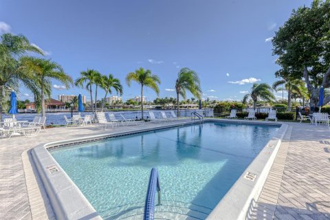Copropriété à louer à Fort Lauderdale, Floride: 2 chambres, 111.48 m2 № 2077377 - photo 22