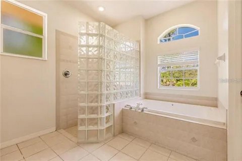 Villa ou maison à louer à North Port, Floride: 3 chambres, 173.17 m2 № 1918151 - photo 15
